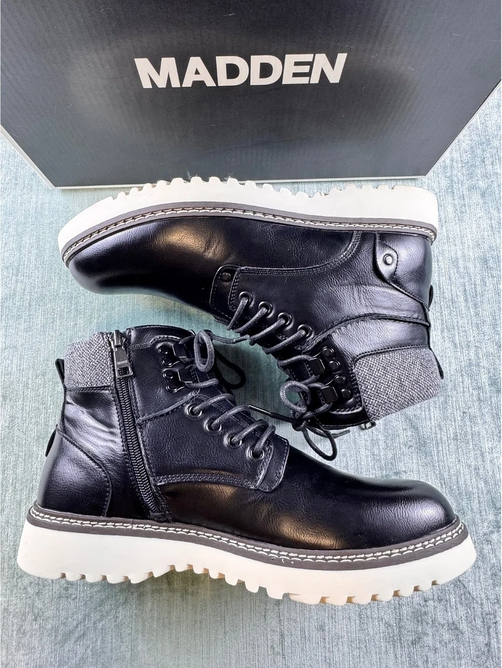 Madden Daqost men’s black lace-up boots 8.5 new
